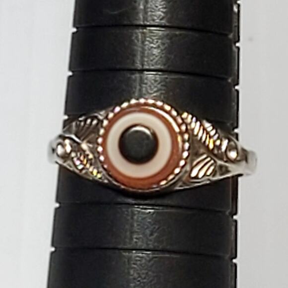 Silver Tone Ring Eyeball Shape Unsigned Sz 10 - Picture 1 of 5